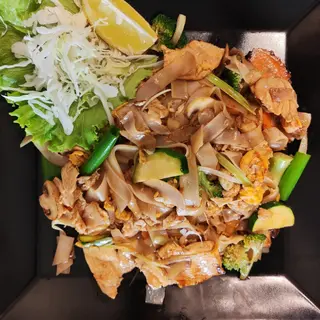 Pad se eew noodle