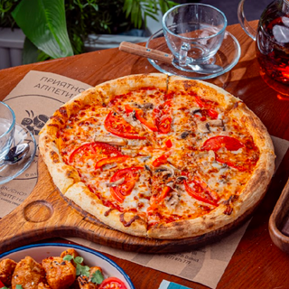 Пицца "Chili" с телятиной классическая (30 см.)