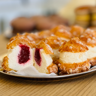 Профитероли RITZ с крем дипломат