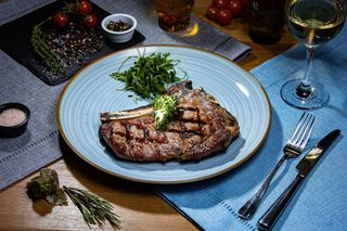 Antricot de vită la grătar