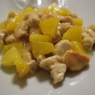 40 Pollo con ananas