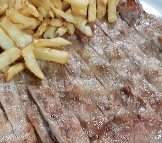 Ración De Secreto Con Patatas