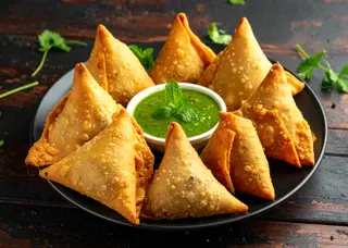 8. Samosa Royal