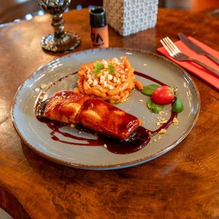 Grilled salmon with teriyaki sauce (280г)