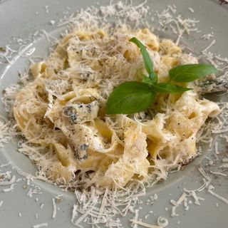 Паста 4 сири