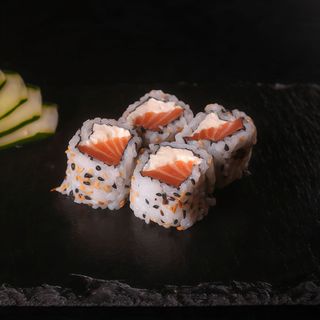 Uramaki salmón Akemi (8 uds.)