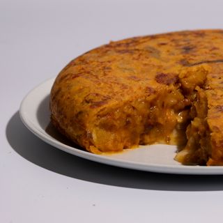 Tortilla de Chistorra y Brie (Para 4-6 Personas)