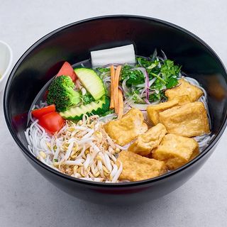 Bun dau z tofu i warzywami