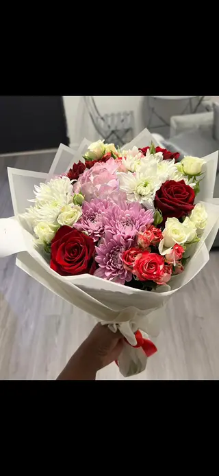 Adetore Bouquet