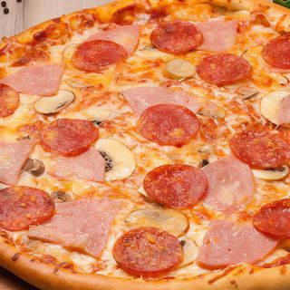 Pizza Pepperoni Suprem (Mediana)