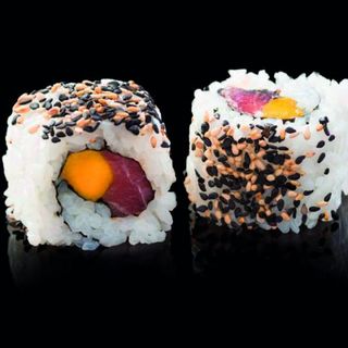 Uramaki De Bonito (4 Uds.)