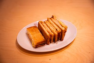 Bikini de lomo de cerdo adobado