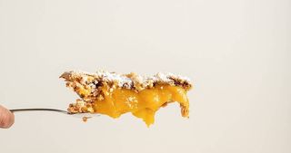 Merengado de Noz e Amêndoa (Fatia)