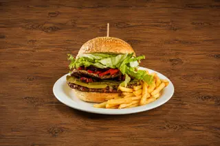 Slavonski burger s krumpirićima