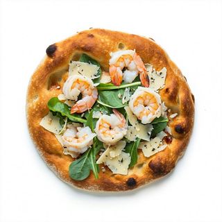 Rucola, gamberetti e scaglie di grana