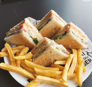 Sándwich La Piraña De pollo