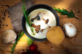 Supă cremă de ciuperci