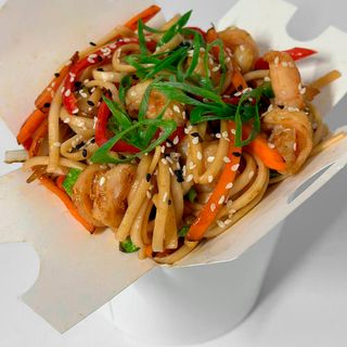 კრევეტების ვოკი ტერიაკი სოუსით