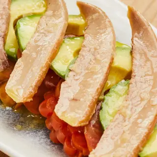 Tomate de temporada con Ventresca