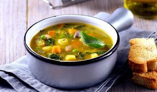 PRONTO MINESTRONE  4 porz. = 1000 g (5750)
