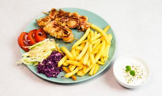 Kalamaki kotobeikon (z dodatkową sałatką grecką)