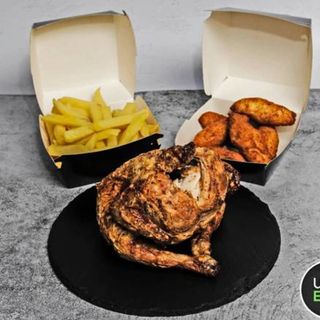 Pollo Asado, Patatas Fritas y Croquetas de Jamón