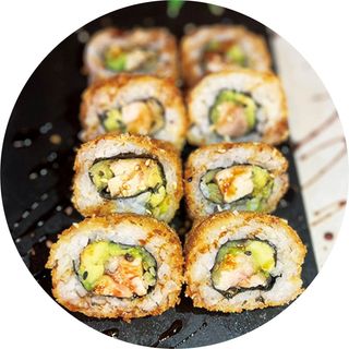 115. Hosomaki De Rollo Frito Con Pato (8 Uds.)