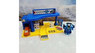 Паркинг Тоботов с машинками