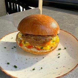 Egg burger bun