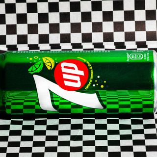 7 Up Lattina 330 ml