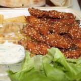 Куриные палочки с кунжутом