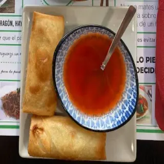 10- Rollito vietnamita (2 uds.)