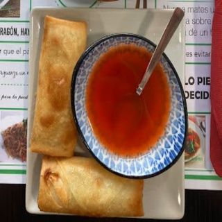 10- Rollito vietnamita (2 uds.)