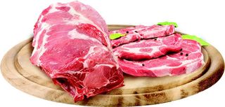 Sveži svinjski vrat sa koskom 