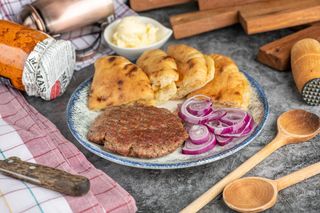 Pljeskavica u somunu