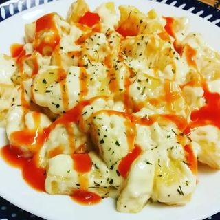 Ración de Patatas Bravas