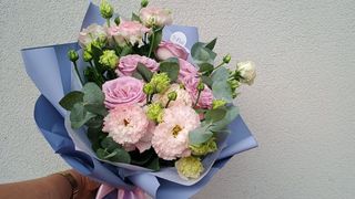 Bukiet z Róż i Eustomy