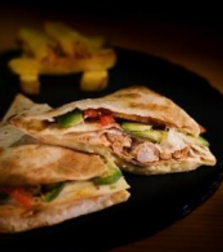 Wrap De Pollo Y Aguacate (1 Ud.)