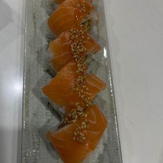 71. Uramaki De Salmón Roll (8 Pzs.)