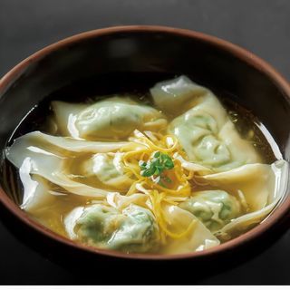 紫菜海米馄饨 Wontons con algas y camarones secos