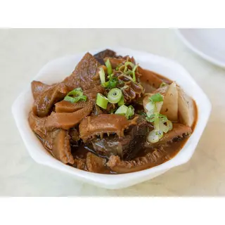 Matumbo Ugali/Chapo