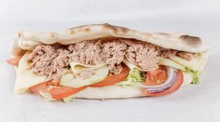 Sendvič sa tunom i sirom