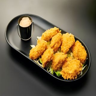 Chicken nuggets wih sos burgatore