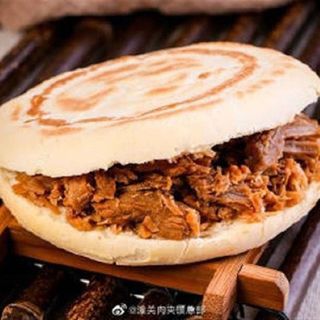 61 - Mo con coppa di maiale stufato