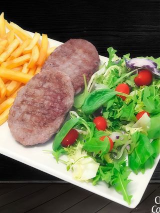 Plato Combinado De Hamburguesa