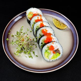 Futomaki gotowane krewetki