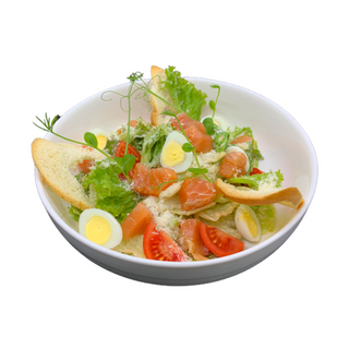 Салат цезар з лососем