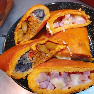 Empanadas Caseras de Carné de ternera mechada