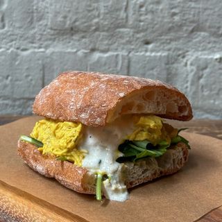 Bocadillo De Pollo Tandoori