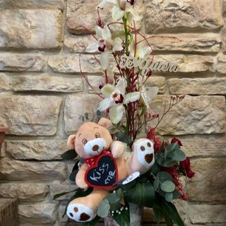 ORQUIDEA CON PELUCHE